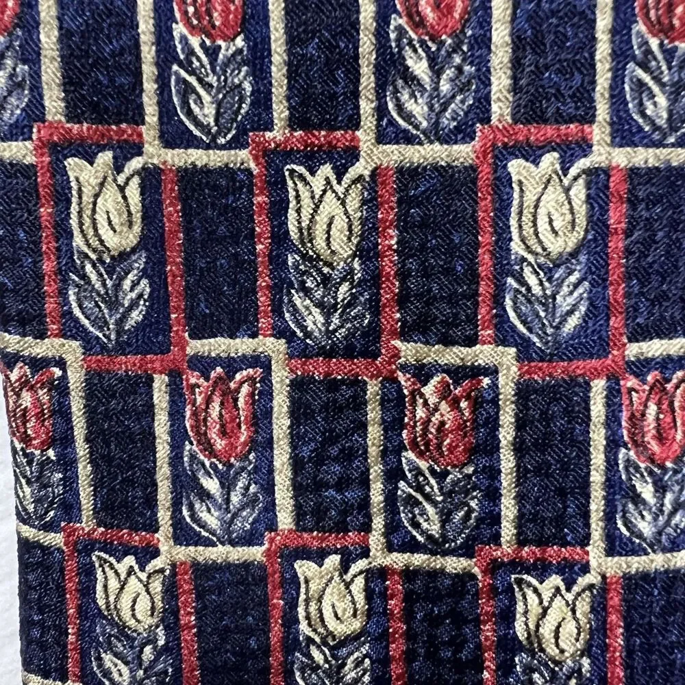 CC Hughes Silk Necktie Lot of 4 Mens Ties Made in Italy Floral Geometric